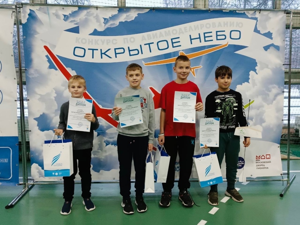 KbBJ07C2f_U.jpg KbBJ07C2f_U.jpg